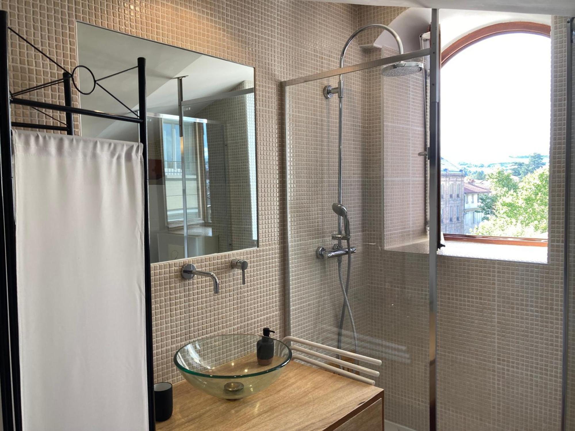 Duplex De La Republique Apartment Мийо Екстериор снимка